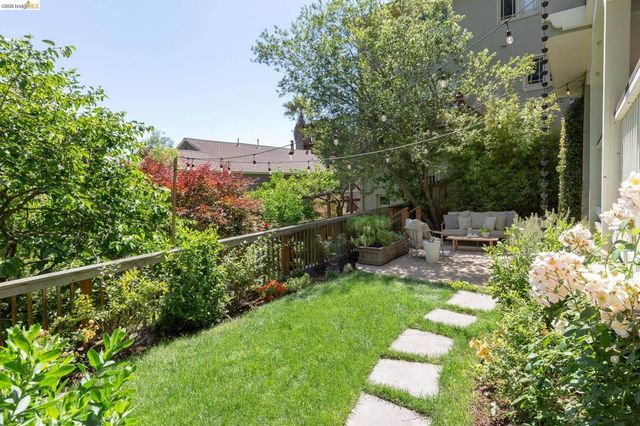 306 Wildwood Ave, Piedmont, CA 94611