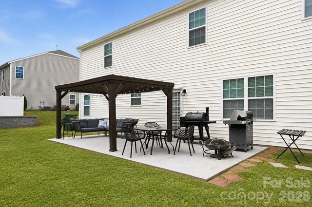 112 Meadow Stream Drive, Mount Holly, NC 28120