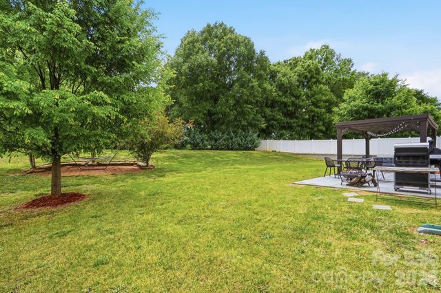 112 Meadow Stream Drive, Mount Holly, NC 28120