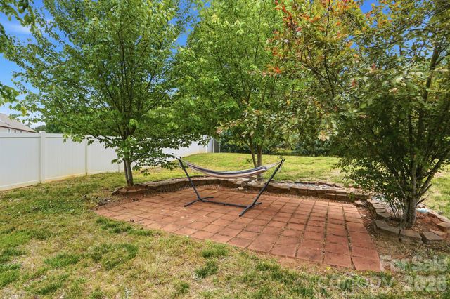 112 Meadow Stream Drive, Mount Holly, NC 28120