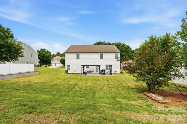 112 Meadow Stream Drive, Mount Holly, NC 28120