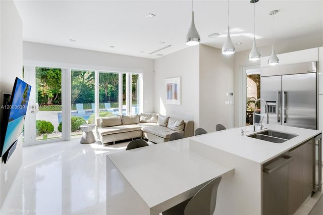 137 W Shore Drive, Miami, FL 33133