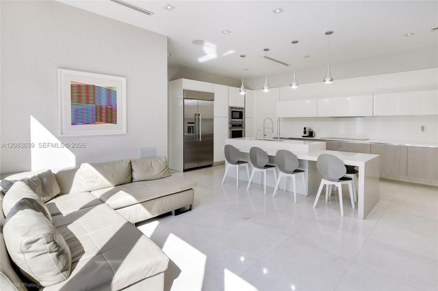 137 W Shore Drive, Miami, FL 33133