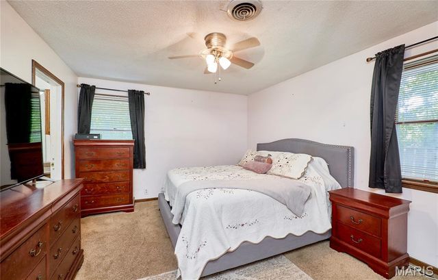 40 Fourfield Drive, Troy, MO 63379