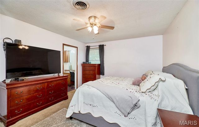 40 Fourfield Drive, Troy, MO 63379