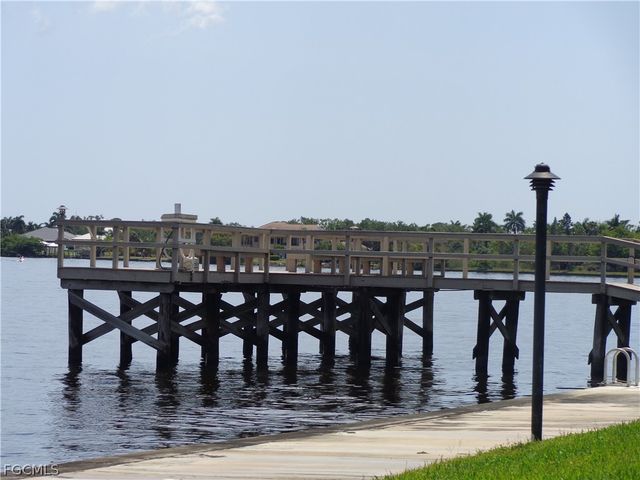 3390 N Key DR 2, North Fort Myers, FL 33903