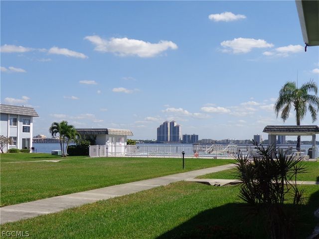 3390 N Key DR 2, North Fort Myers, FL 33903