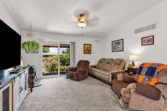 75 Wheatridge Dr, Pueblo, CO 81005