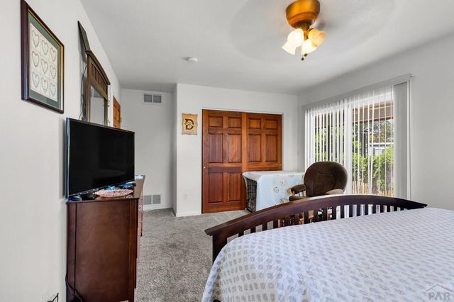 75 Wheatridge Dr, Pueblo, CO 81005