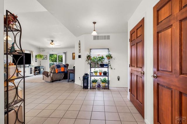 75 Wheatridge Dr, Pueblo, CO 81005