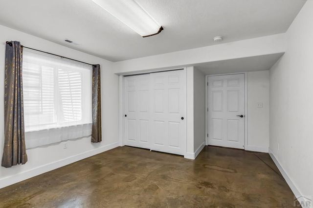 75 Wheatridge Dr, Pueblo, CO 81005