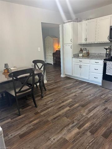 507 South Road, High Point, NC 27262