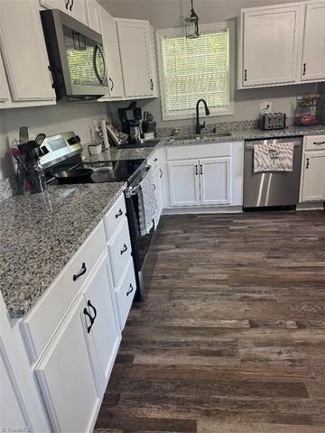 507 South Road, High Point, NC 27262