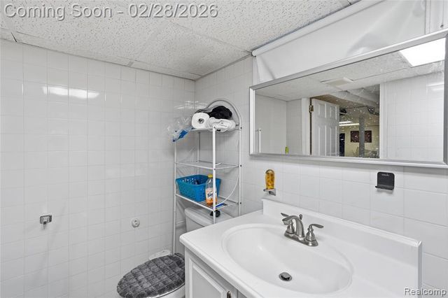 7401 Steadman Street, Dearborn, MI 48126