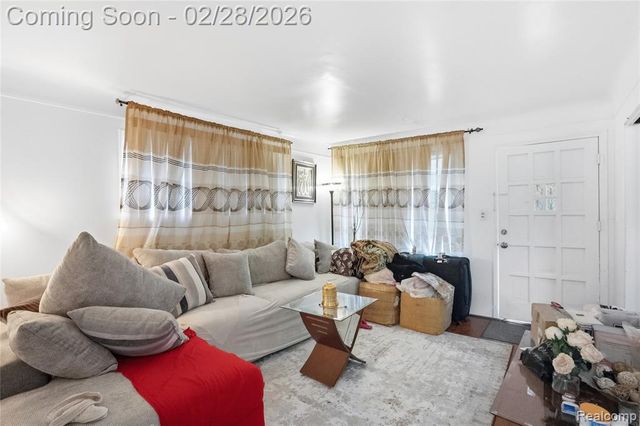 7401 Steadman Street, Dearborn, MI 48126