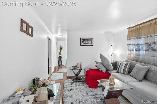 7401 Steadman Street, Dearborn, MI 48126