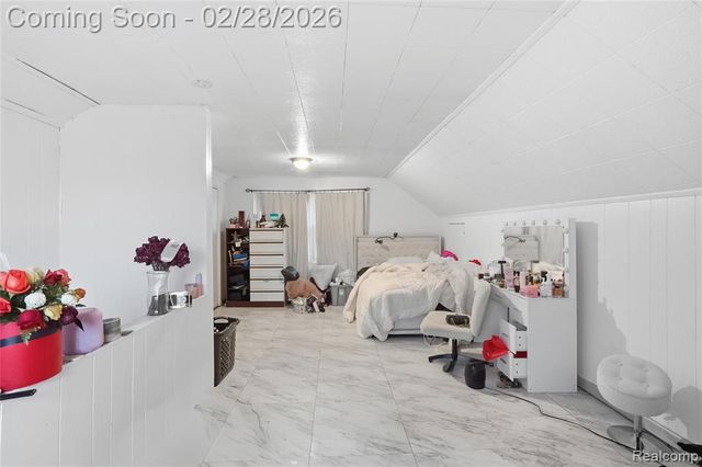 7401 Steadman Street, Dearborn, MI 48126