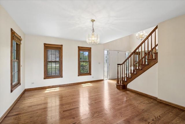 510 Ambria Drive, Mundelein, IL 60060