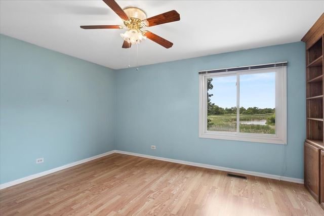 510 Ambria Drive, Mundelein, IL 60060