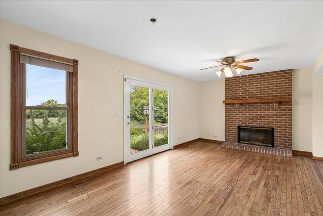 510 Ambria Drive, Mundelein, IL 60060