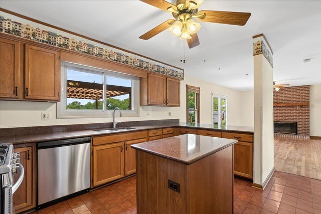 510 Ambria Drive, Mundelein, IL 60060