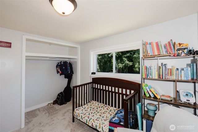 143 Dora Avenue, Bremerton, WA 98312