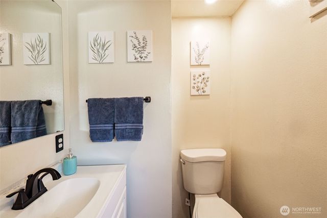 143 Dora Avenue, Bremerton, WA 98312