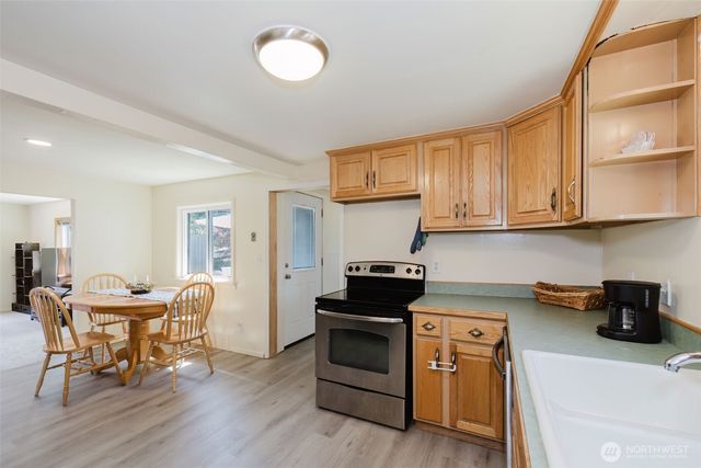 143 Dora Avenue, Bremerton, WA 98312