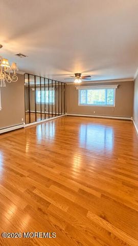 11 Bimini Drive, Toms River, NJ 08757