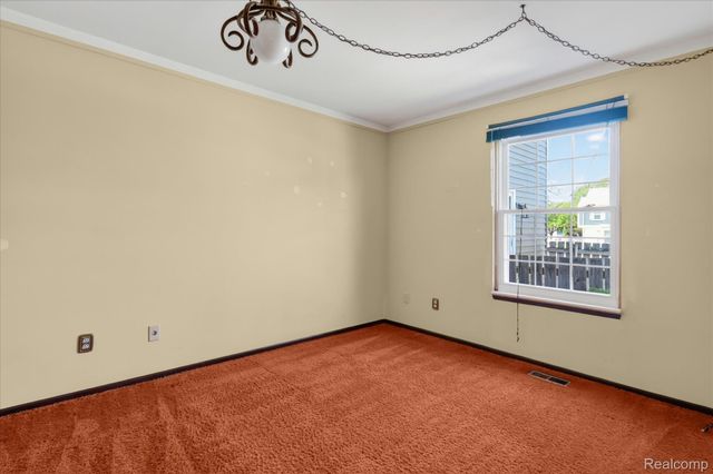 23613 N Rockledge, Novi, MI 48375