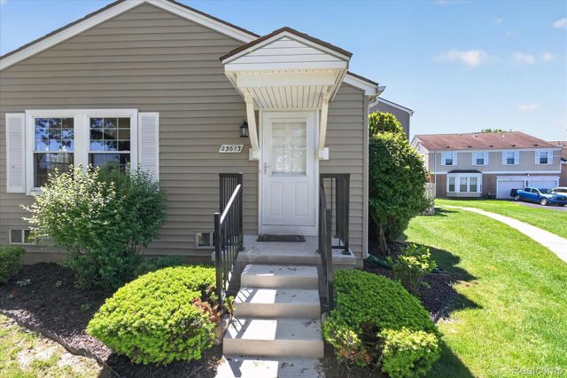 23613 N Rockledge, Novi, MI 48375
