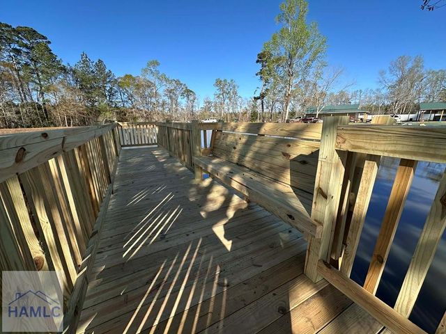 101 Shirley Lane, Glennville, GA 30427