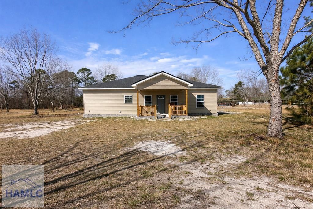 101 Shirley Lane, Glennville, GA 30427
