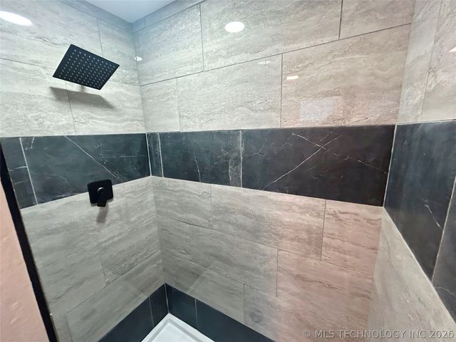 800 N Okmulgee Avenue, Okmulgee, OK 74447