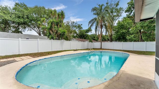 4301 ORANGEWOOD LOOP E, Lakeland, FL 33813