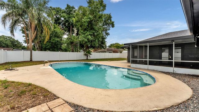4301 ORANGEWOOD LOOP E, Lakeland, FL 33813