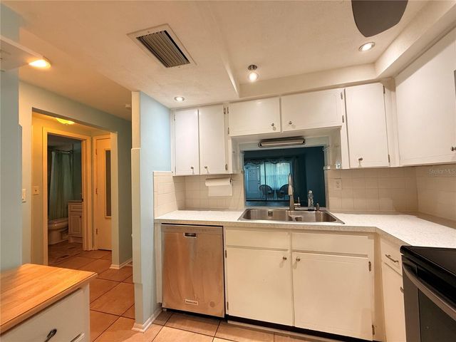 4221 TOUCHTON PLACE 4221, New Port Richey, FL 34652