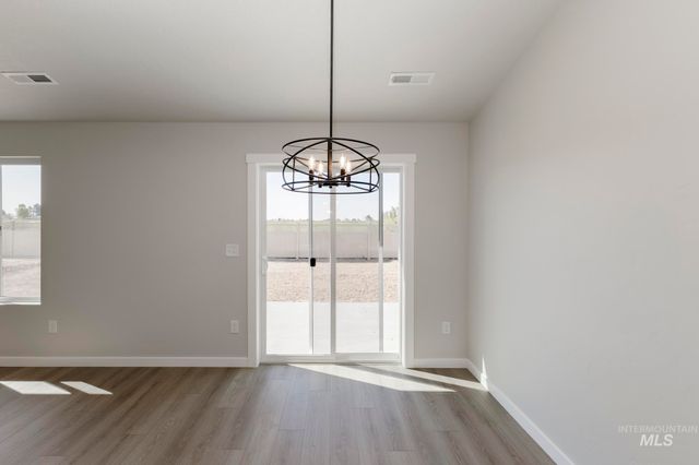 5456 S Bittercreek Ave, Meridian, ID 83642