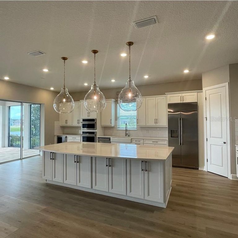 Image 2 of property listing at 4364 CURACAO PLACE, Kissimmee, FL 34758