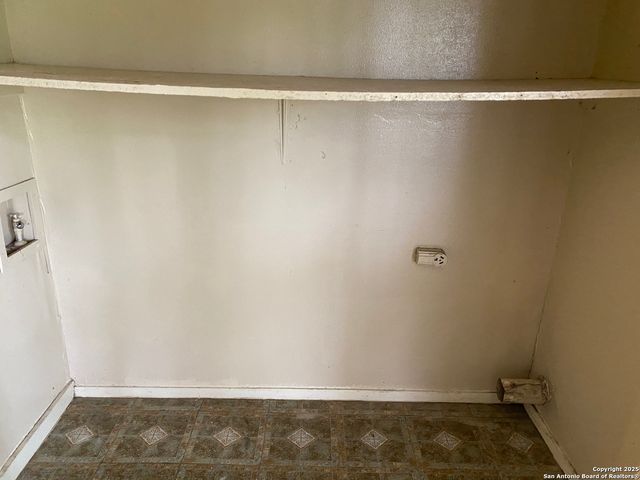 5706 Lake Cove, San Antonio, TX 78222