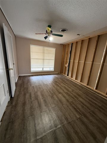 112 Big Bass Road, West, TX 76691