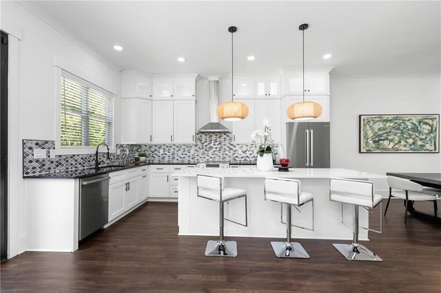 189 Brush Creek Court, Stockbridge, GA 30281