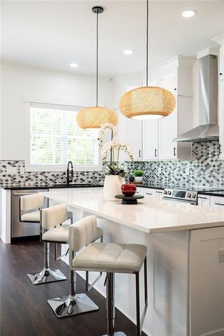 189 Brush Creek Court, Stockbridge, GA 30281