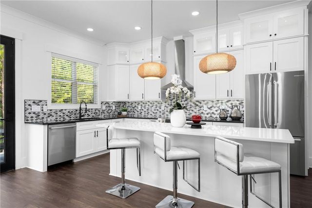 189 Brush Creek Court, Stockbridge, GA 30281