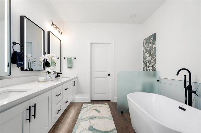 189 Brush Creek Court, Stockbridge, GA 30281