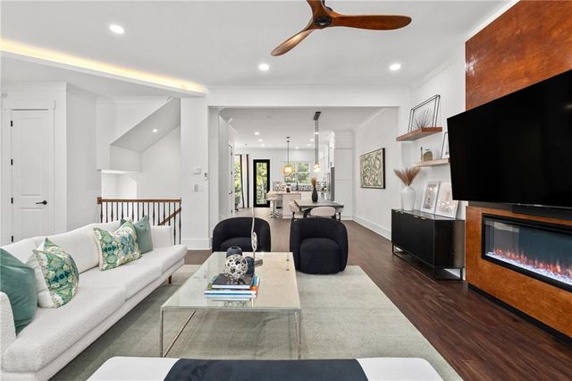 189 Brush Creek Court, Stockbridge, GA 30281