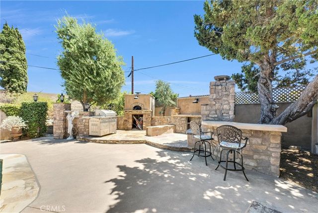 2117 Deodar, Santa Ana, CA 92705