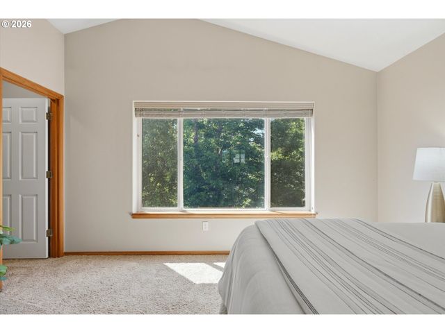 1325 CREEKSIDE Ln, Newberg, OR 97132