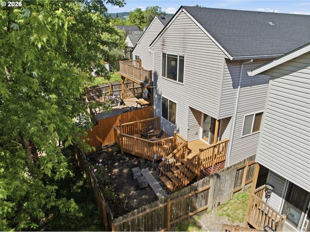 1325 CREEKSIDE Ln, Newberg, OR 97132