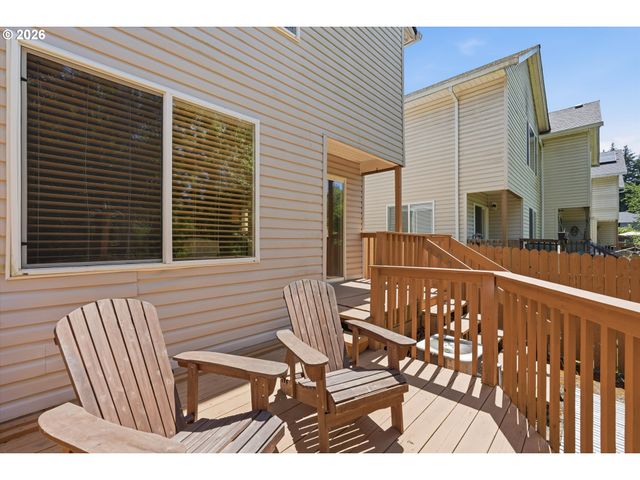1325 CREEKSIDE Ln, Newberg, OR 97132